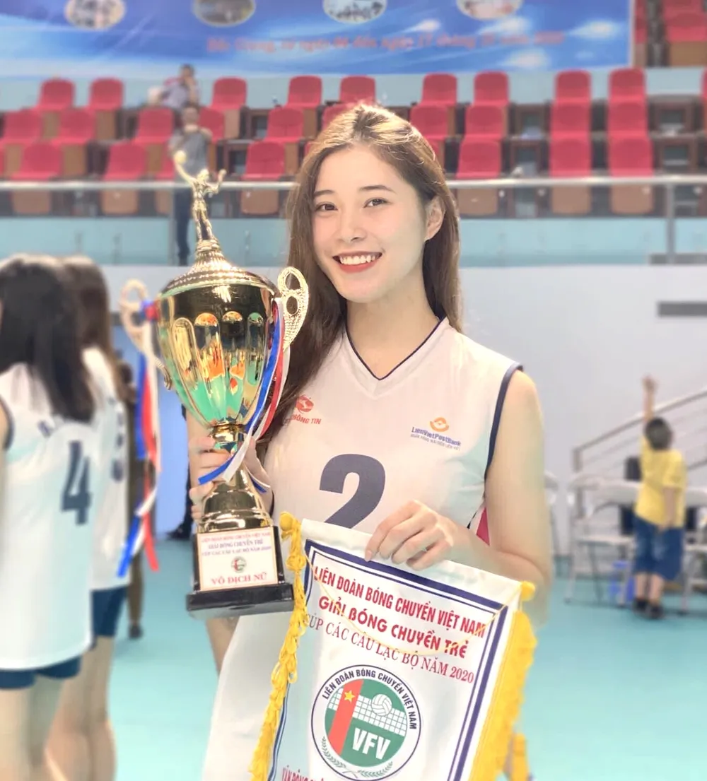 Chuyền 2 Đặng Thu Huyền. Ảnh: FBNV