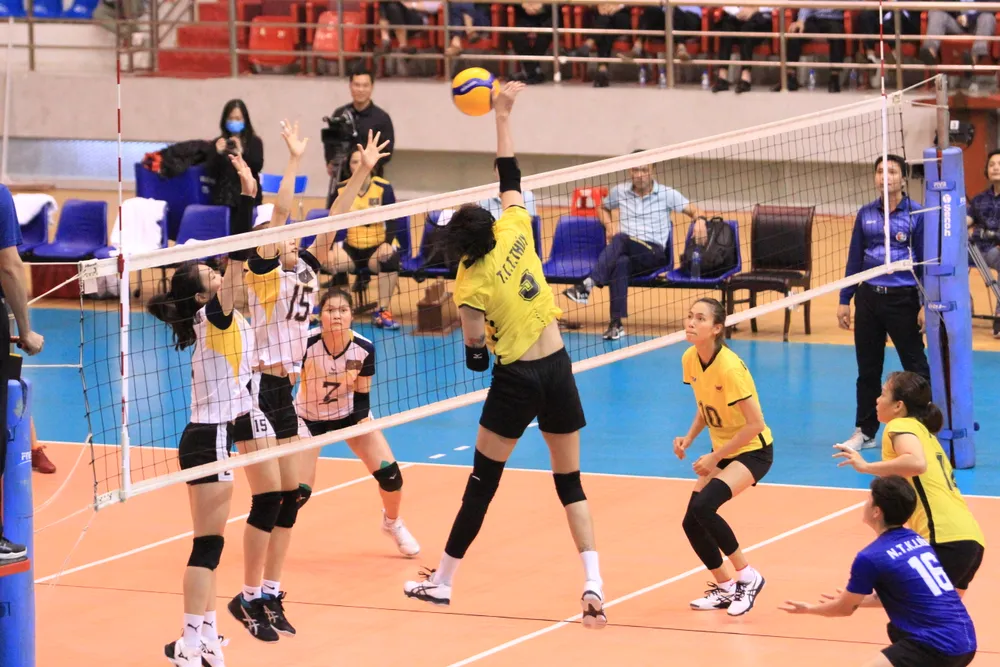 Chung kết Cúp bóng chuyền Hoa Lư - Bình Điền 2021: VTV Bình Điền Long An và Tràng An Ninh Bình lên ngôi vô địch ảnh 1