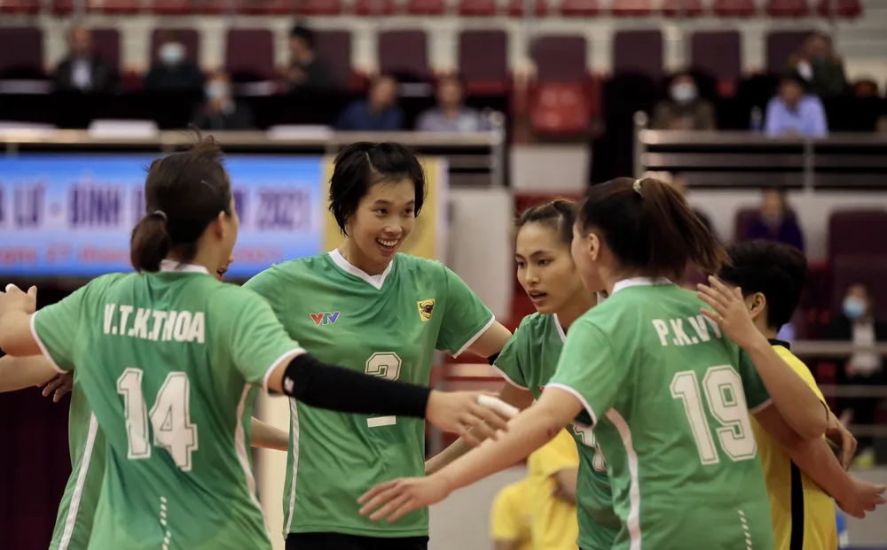 Chung kết Cúp Hùng Vương 2021: VTV Bình Điền Long An lên ngôi ngọt ngào ảnh 1