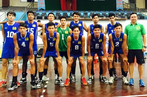 Thầy trò đội nam Công an TPHCM.