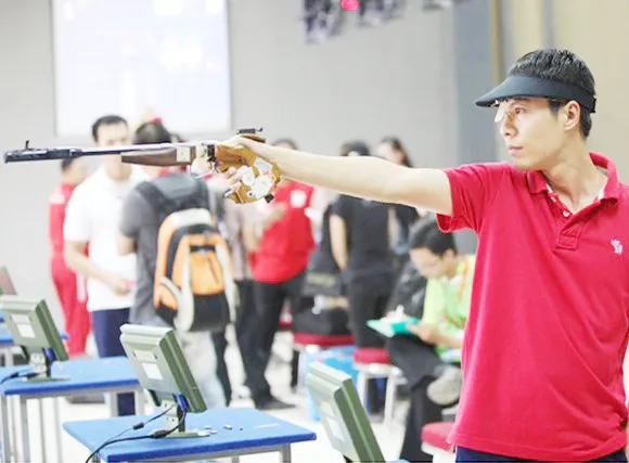 Xạ thủ Trần Quốc Cường.