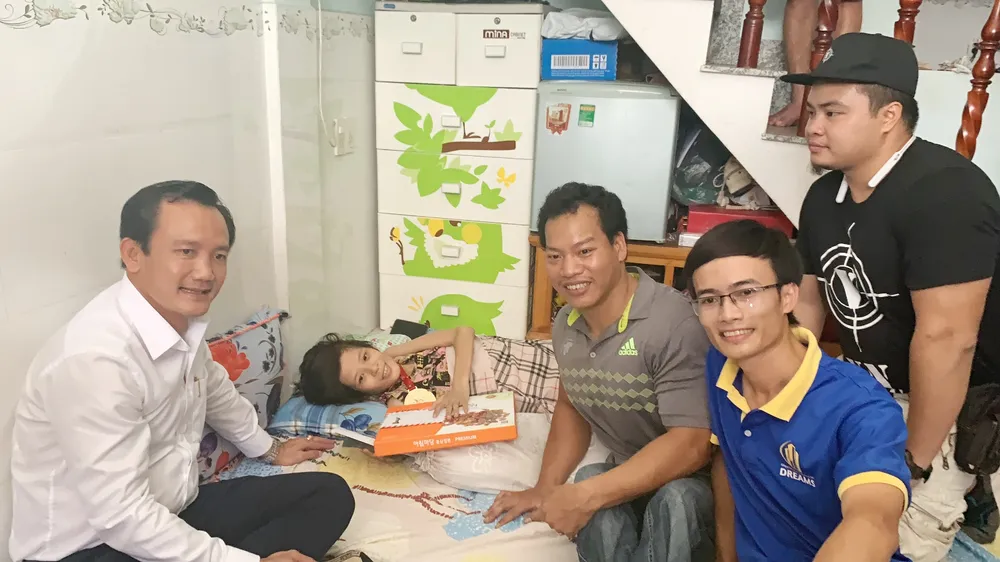 HCB Paralympic 2020 Lê Văn Công: Chàng lực sĩ giàu tình thương ảnh 1