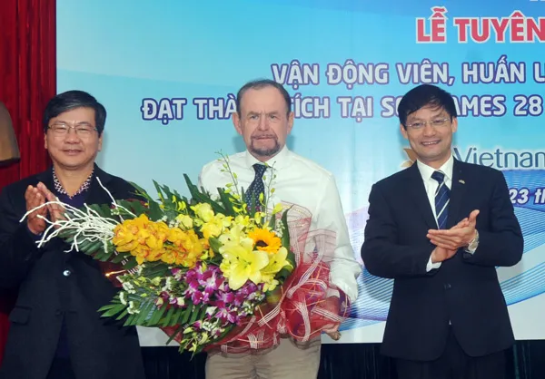 Nhiều chuyên gia Australia từng đến giúp thể thao Việt Nam ảnh 1