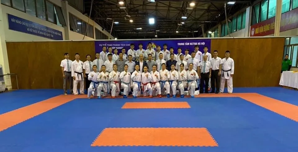 Đội tuyển karate đấu tập nội bộ chuẩn bị cho giải vô địch châu Á ảnh 1