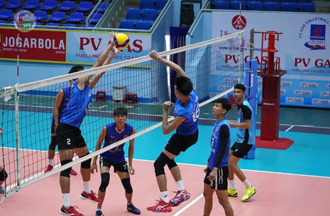 Nghiệt ngã bóng chuyền Việt Nam: Nhiều đội bỏ cuộc, vắng bóng khán giả ảnh 1