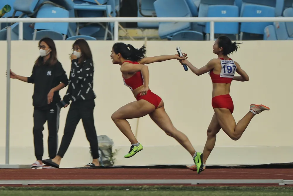 Giải điền kinh vô địch quốc gia 2021: Anh em Quách Công Lịch, Quách Thị Lan không giành được HCV tiếp sức ảnh 1