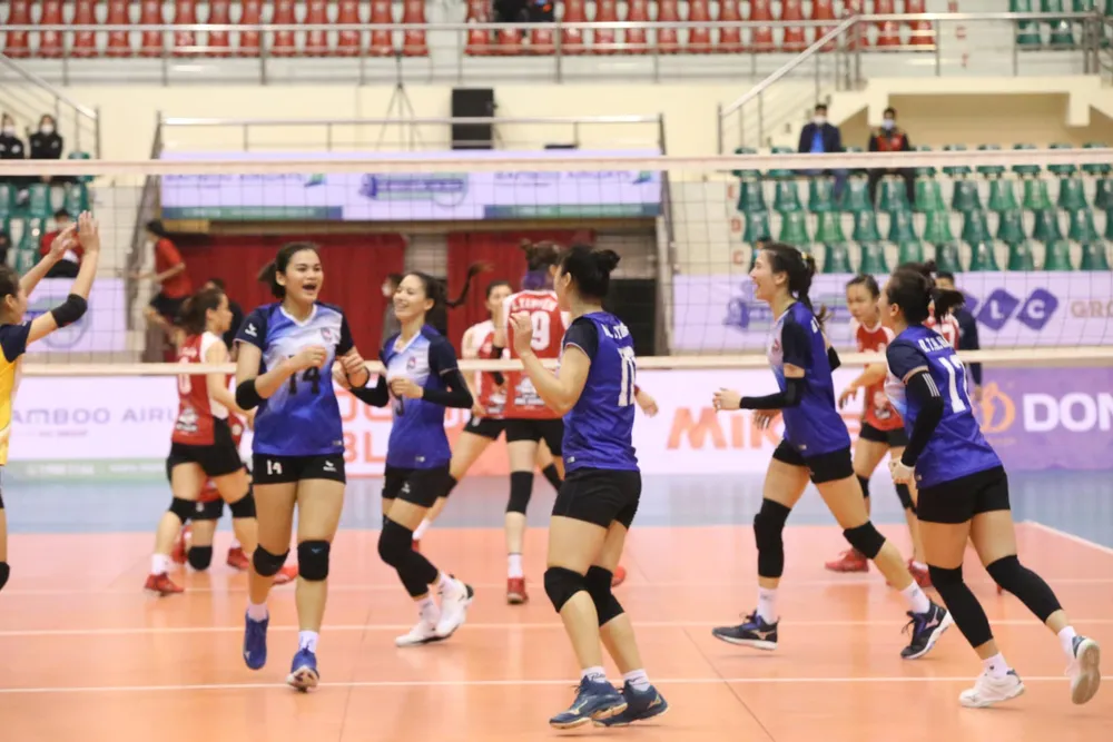 Vòng 2 giải bóng chuyền vô địch quốc gia 2021: Bộ tư lệnh Thông tin lần thứ 12 lên ngôi, Than Quảng Ninh giành HCĐ ảnh 2