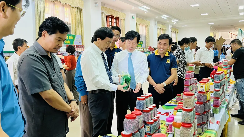 Hội thi Nhà nông đua tài toàn quốc lần thứ V, khu vực I: Sôi nổi tại các tỉnh trung du và miền núi phía Bắc ảnh 4