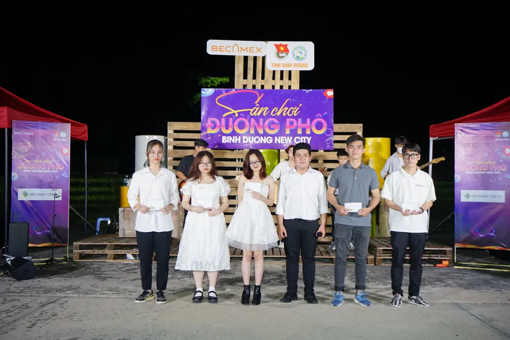 Giai điệu 'Có hẹn với mùa Thu' tại Sân chơi Đường phố ảnh 1