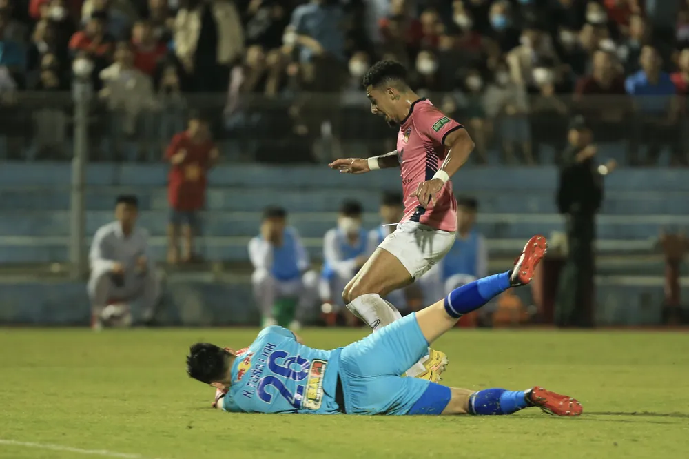 Hà Tĩnh không thể tạo bất ngờ trước HAGL ảnh 1