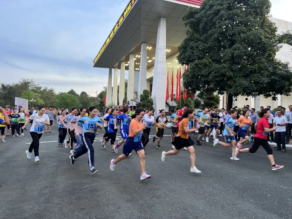 Hội thao truyền thống Học viện Chính trị Khu vực II: Chiến thắng chính mình ảnh 3