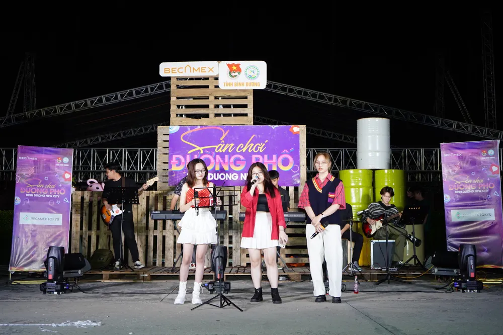 Chương trình văn nghệ tại chương trình