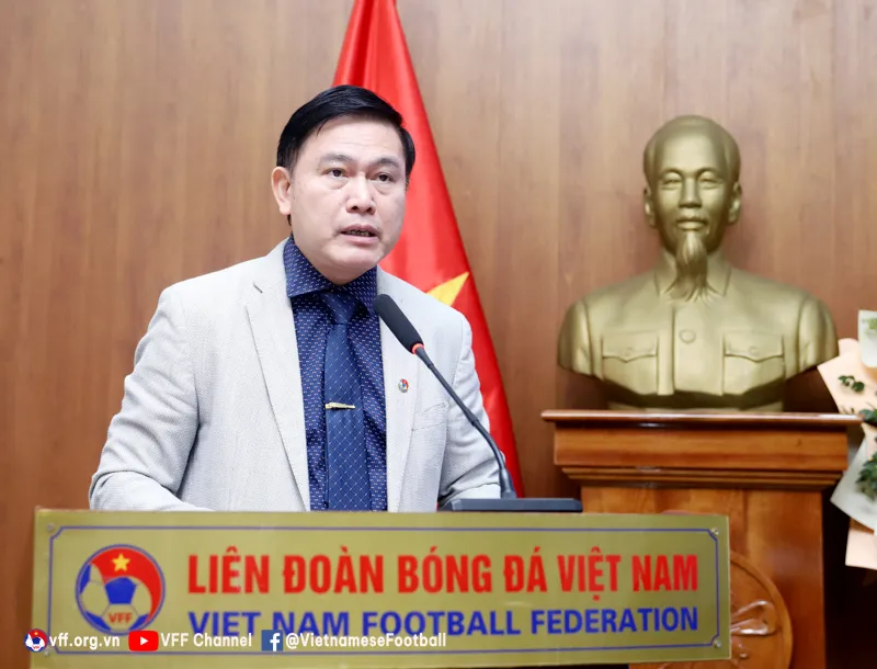 Phó Chủ tịch VFF Trần Anh Tú phát biểu tại Hội nghị