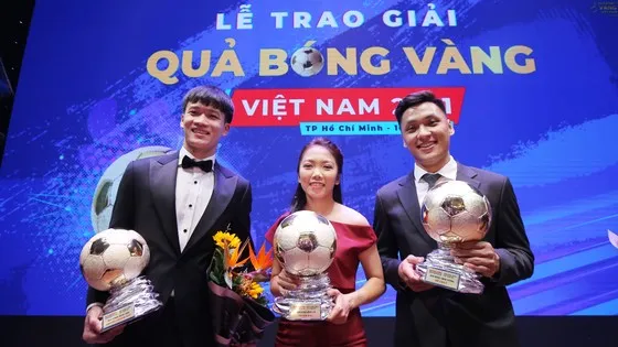 Chủ nhân của các hạng mục Quả bóng vàng nam, Quả bóng vàng nữ và Quả bóng vàng futsal năm 2021