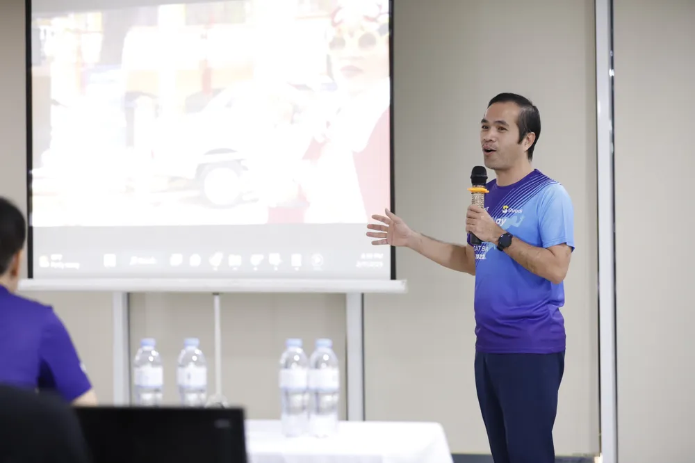 GIám đốc đường chạy Phạm Trung Linh giới thiệu về cuộc đua