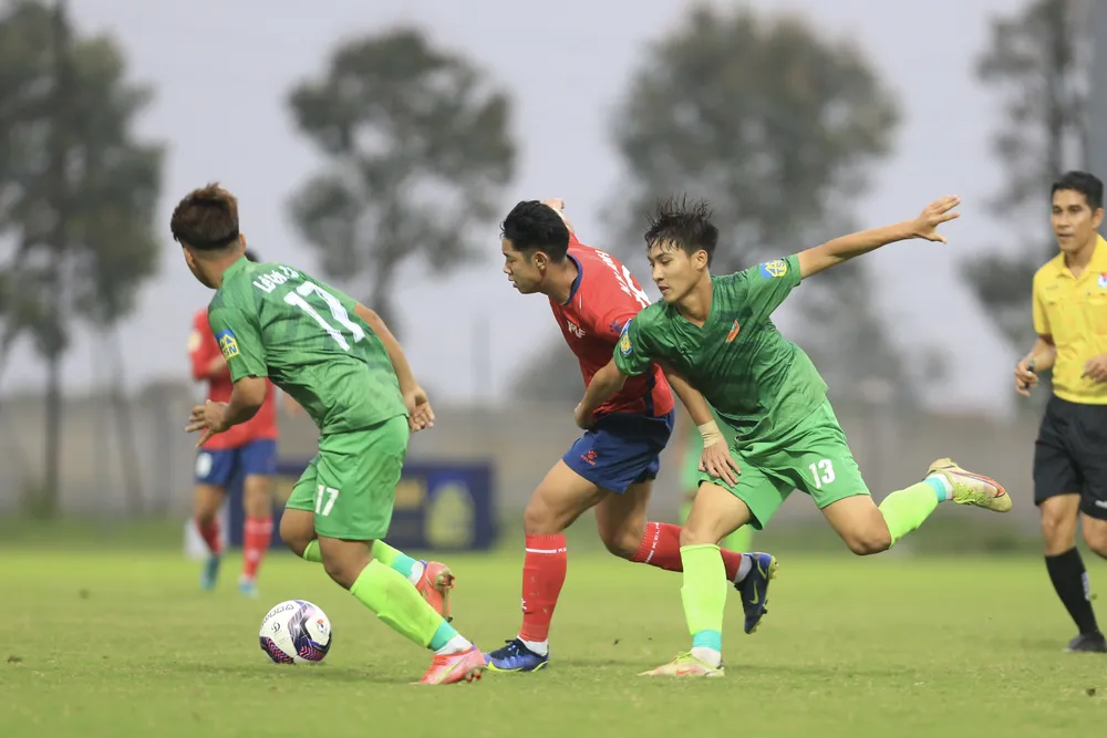 PVF vượt qua Bình Phước ở trận đấu có nhiều bàn thắng nhất của vòng Tứ kết