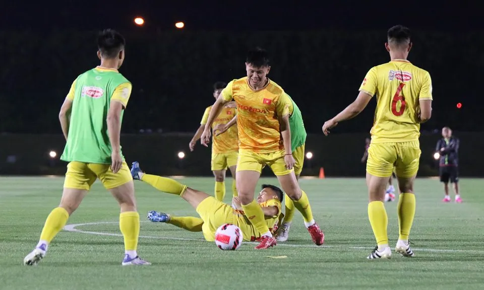 Ông Troussier kêu gọi các cầu thủ cần sự thoải mái về tâm lý khi nhập cuộc Ông Troussier kêu gọi các cầu thủ cần sự thoải mái về tâm lý khi nhập cuộc