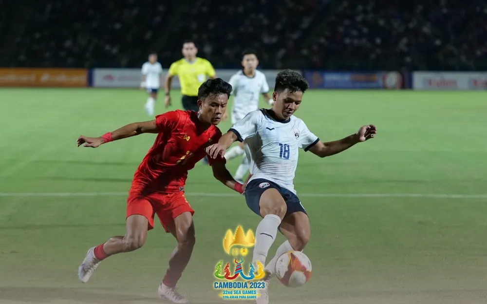Myanmar tự mở rộng cơ hội đi tiếp khi thắng Campuchia 2-0 vào tối 7-5