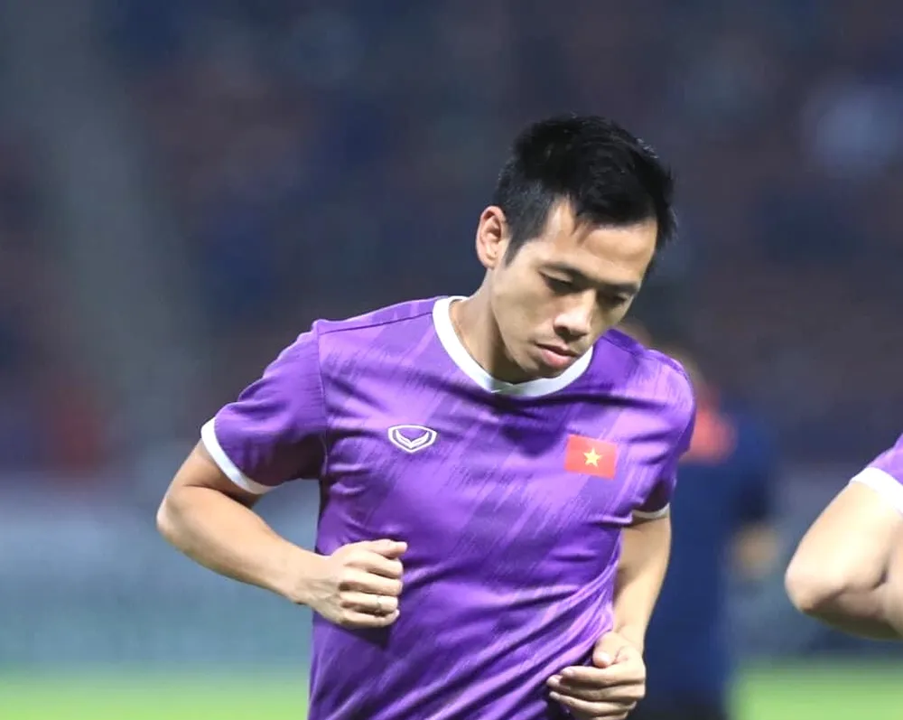 CLB Hà Nội sẽ vắng Văn Quyết ở 8 trận kế tiếp 