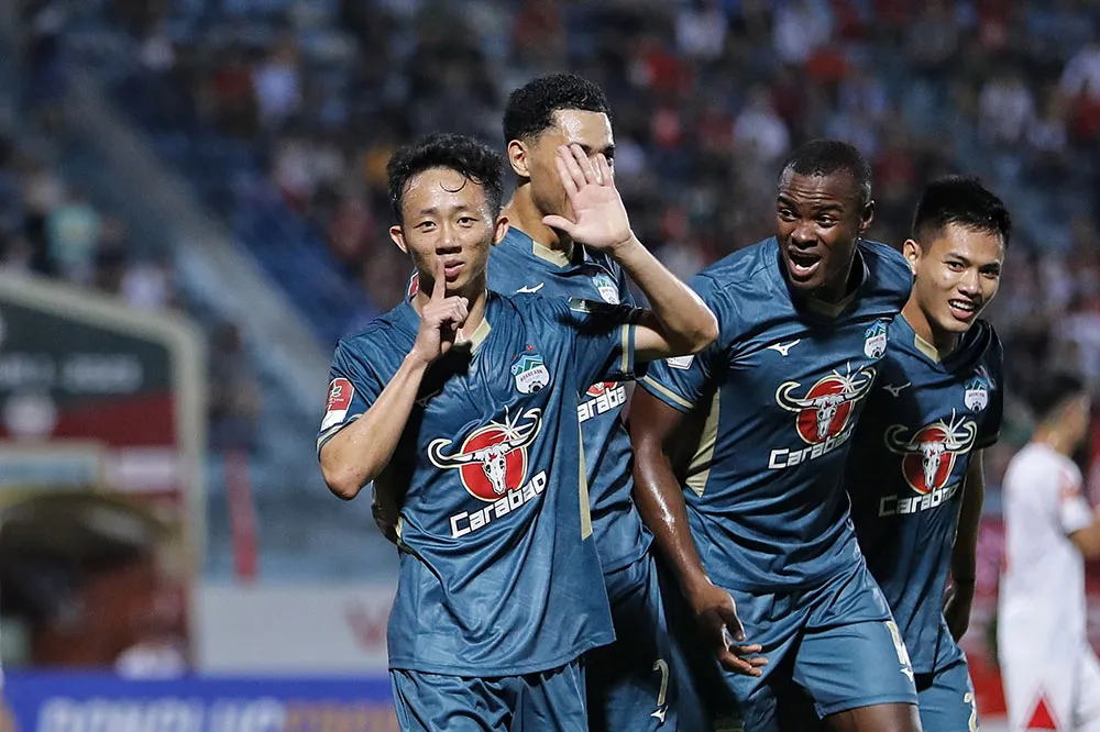 Ngọc Quang là mắt xích quan trọng trên sân của HA.GL