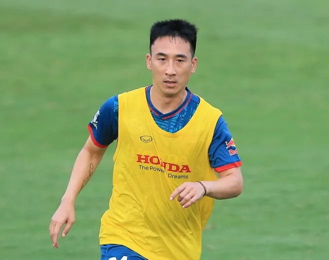 Lần thứ hai liên tiếp Hải Huy lọt vào "mắt xanh" của ông Troussier