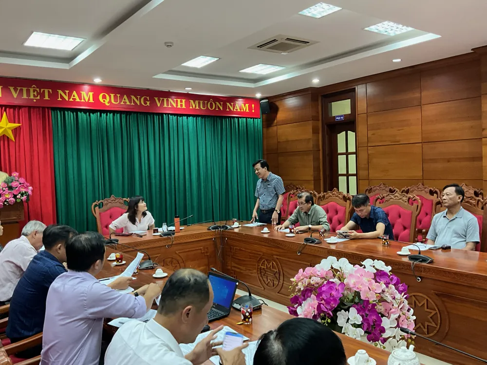 Tổng Giám đốc Cty CBPB Bình Điền Ngô Văn Đông phát biểu tại buổi làm việc.