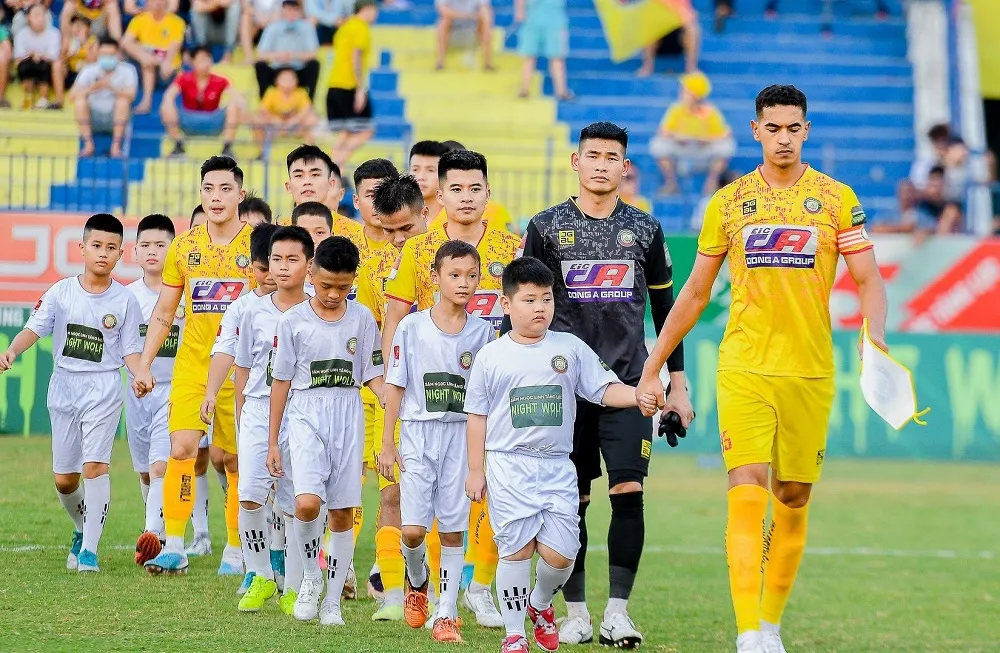 Thanh Hóa đột ngột khựng lại đầy tiếc nuối từ giữa mùa bóng