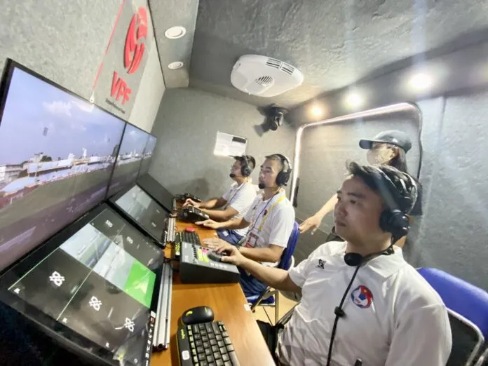 Lần này, công nghệ VAR được áp dụng vào trận đấu "nóng" hơn khi cả hai đội Hà Nội và Hải Phòng cùng ở nhóm tranh vô địch Lần này, công nghệ VAR được áp dụng vào trận đấu "nóng" hơn khi cả hai đội Hà Nội và Hải Phòng cùng ở nhóm tranh vô địch