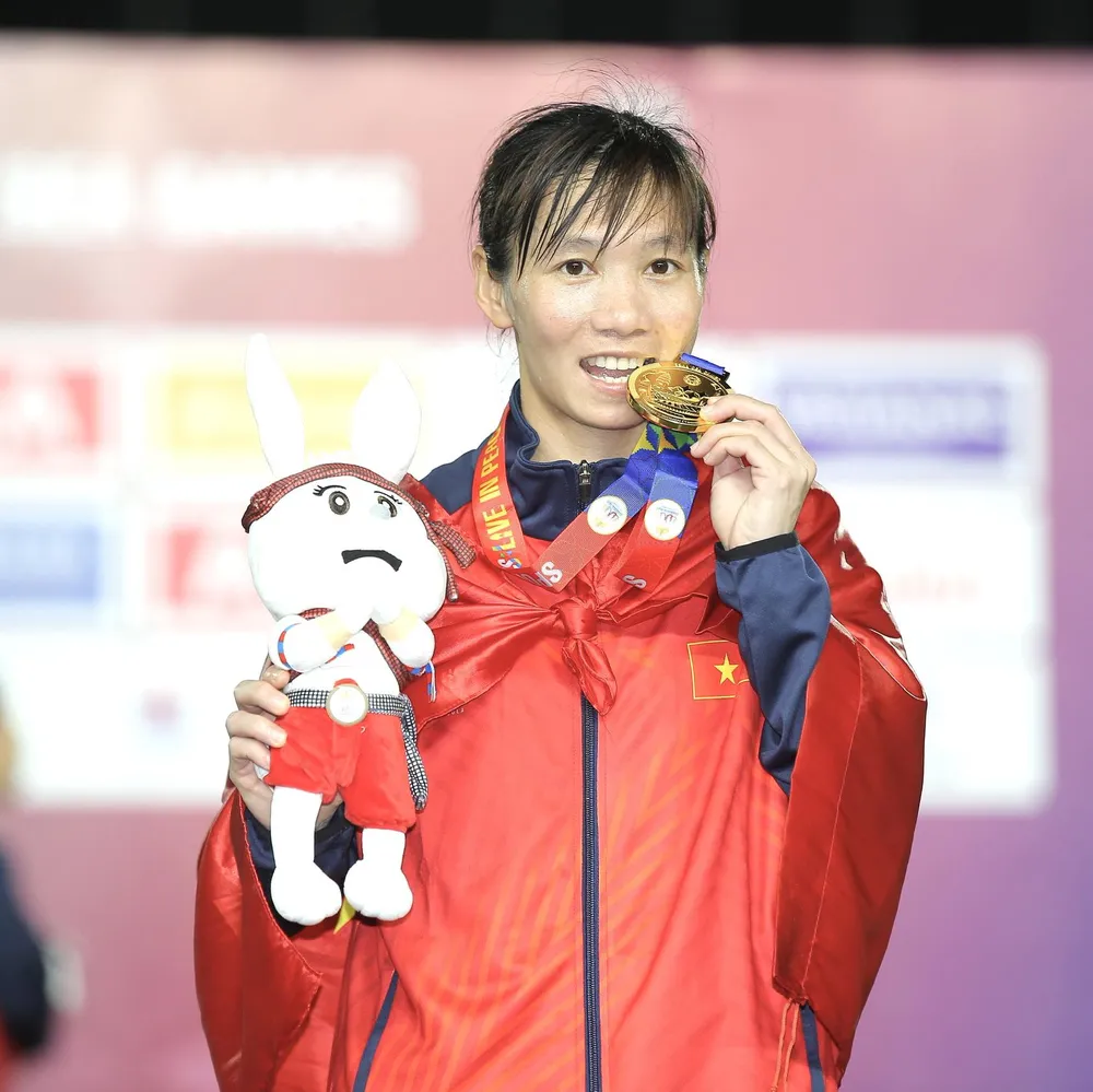 Thùy Trang đóng góp nhiều vào thành công của đội tuyển nữ Việt Nam ở hai tấm HCV SEA Games 31, 32 cũng như giành vé tham dự World Cup nữ 2023