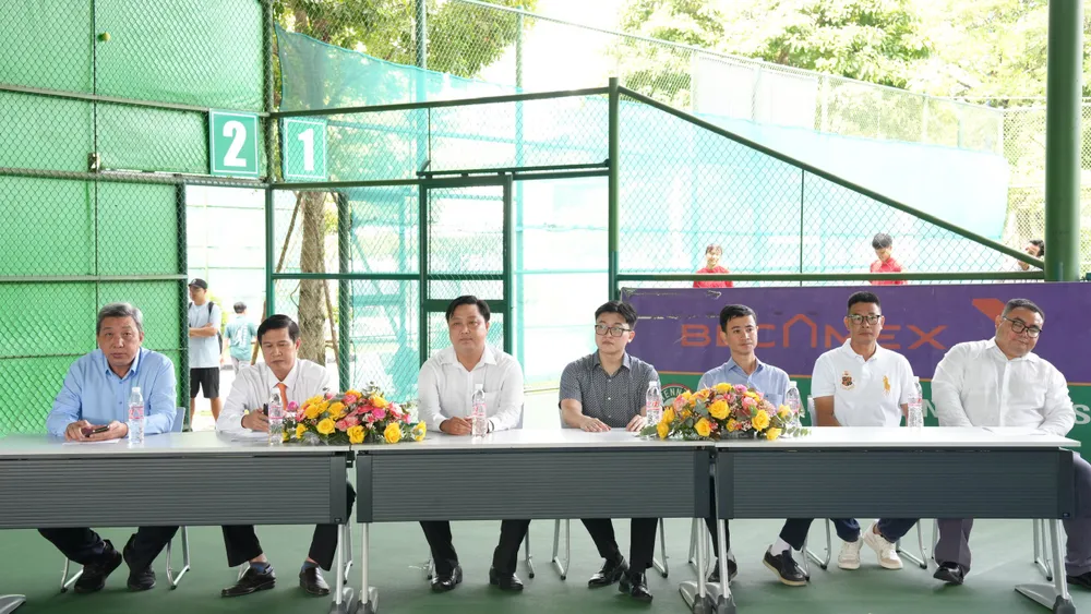 Đại biểu tham dự tại Lễ khai mạc Giải Quần vợt U14 châu Á - Cúp Becamex IDC, năm 2023