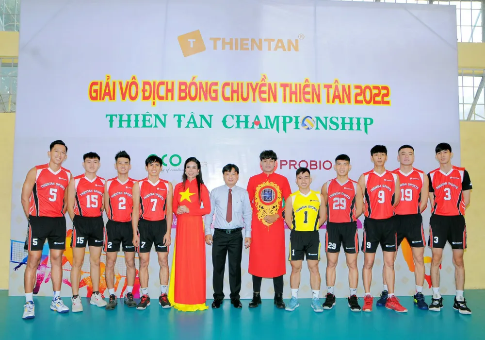 Giải bóng chuyền Thiên Tân là một trong những sân chơi thu hút rất nhiều đội bóng tham dự. Ảnh: PHÚC NGUYỄN