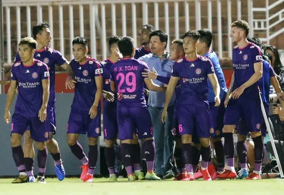 HLV Vũ Tiến Thành đã dẫn dắt qua 2 đại diện của TPHCM, trước đó là CLB Sài Gòn