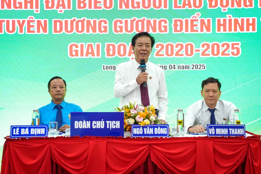 Đoàn chủ tích Công ty Cổ phần Phân bón Bình Điền.jpg