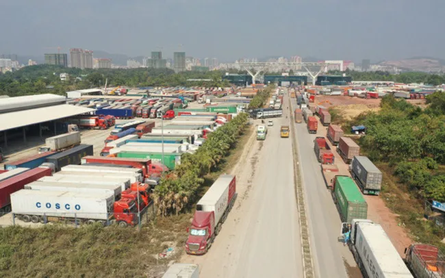 Ủn tắc hàng hoá tại các cửa khẩu biên giới phía Bắc, Bộ Công thương ra văn bản hoả tốc