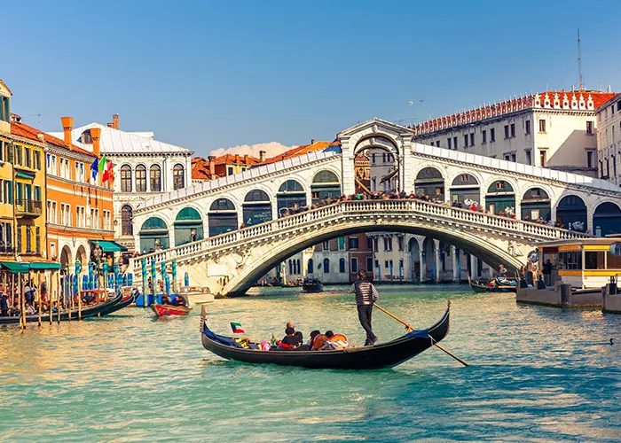 UNWTO kỳ vọng năm 2023 du lịch quốc tế sẽ phục hồi hơn 80% mức trước dịch