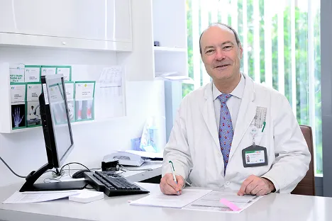 'Phù thuỷ phẫu thuật bàn tay' sắp trở lại Việt Nam 