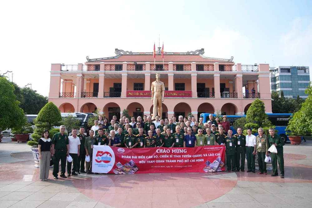 Tour du lịch đặc biệt dành cho các cựu chiến binh đến TPHCM 