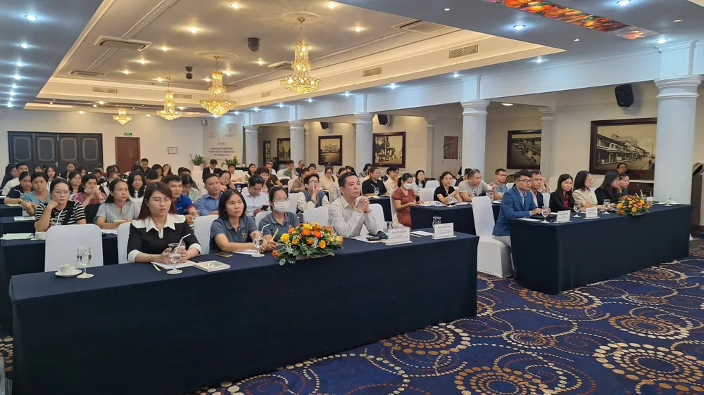 Mỹ, EU thêm quy định kiểm soát hàng hóa nhập khẩu