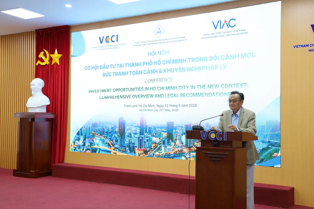 TS. Trần Du Lịch, Phó Chủ tịch VIAC chia sẻ tại hội thảo. Ảnh: BTC. 