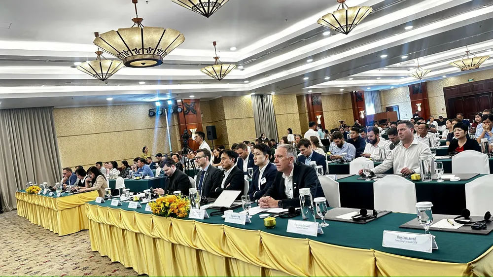 dien đan Viet - Duc.jpg