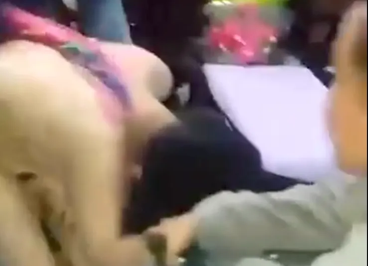 Khởi tố thêm bốn đối tượng liên quan đến vụ đánh ghen gây xôn xao dư luận ở Cà Mau ảnh 2