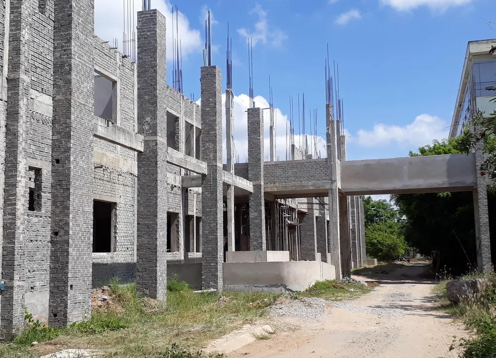 Nhiều công trình thi công “rùa bò” ở Cà Mau ảnh 2