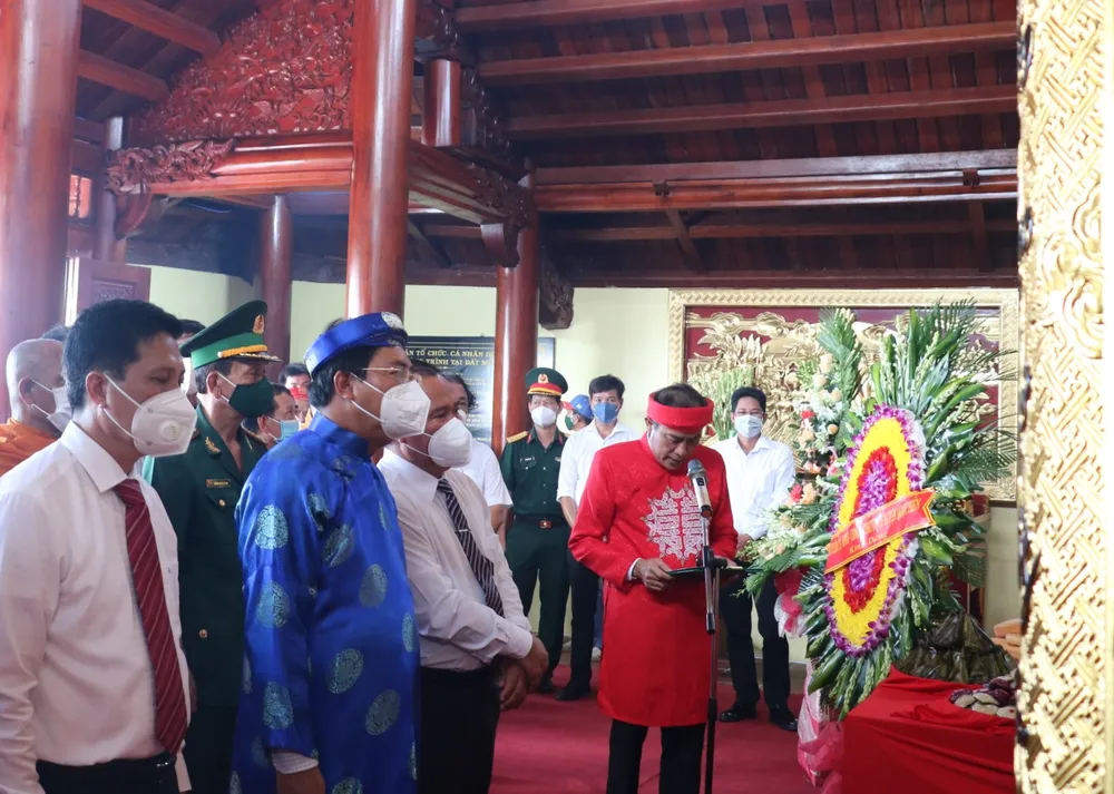 Dâng hương Đức Quốc Tổ Lạc Long Quân tại Mũi Cà Mau ảnh 2