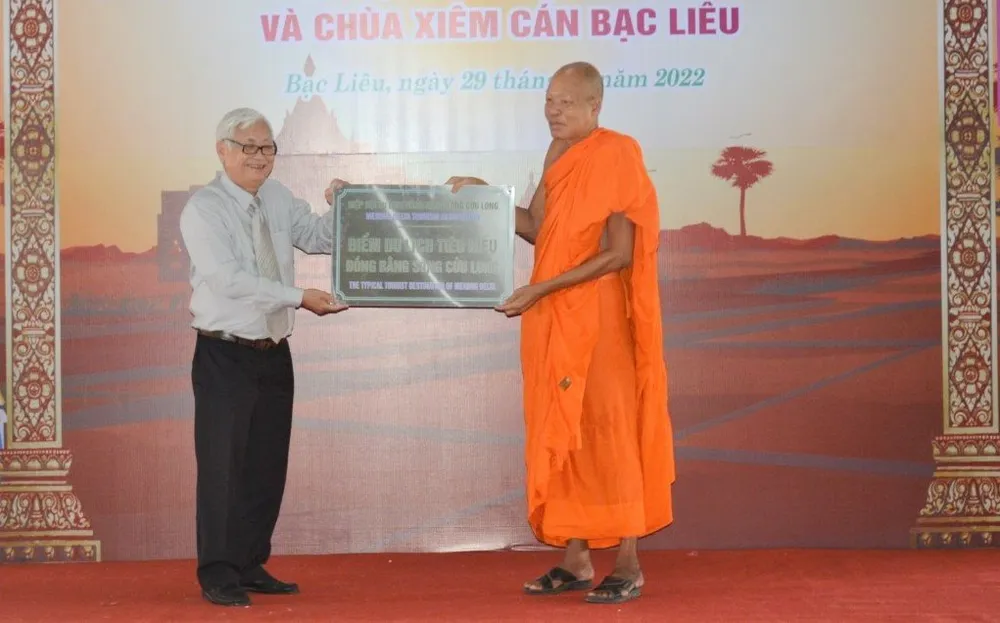 Chùa Xiêm Cán hơn 130 tuổi được công nhận là điểm du lịch tiêu biểu ĐBSCL ảnh 1