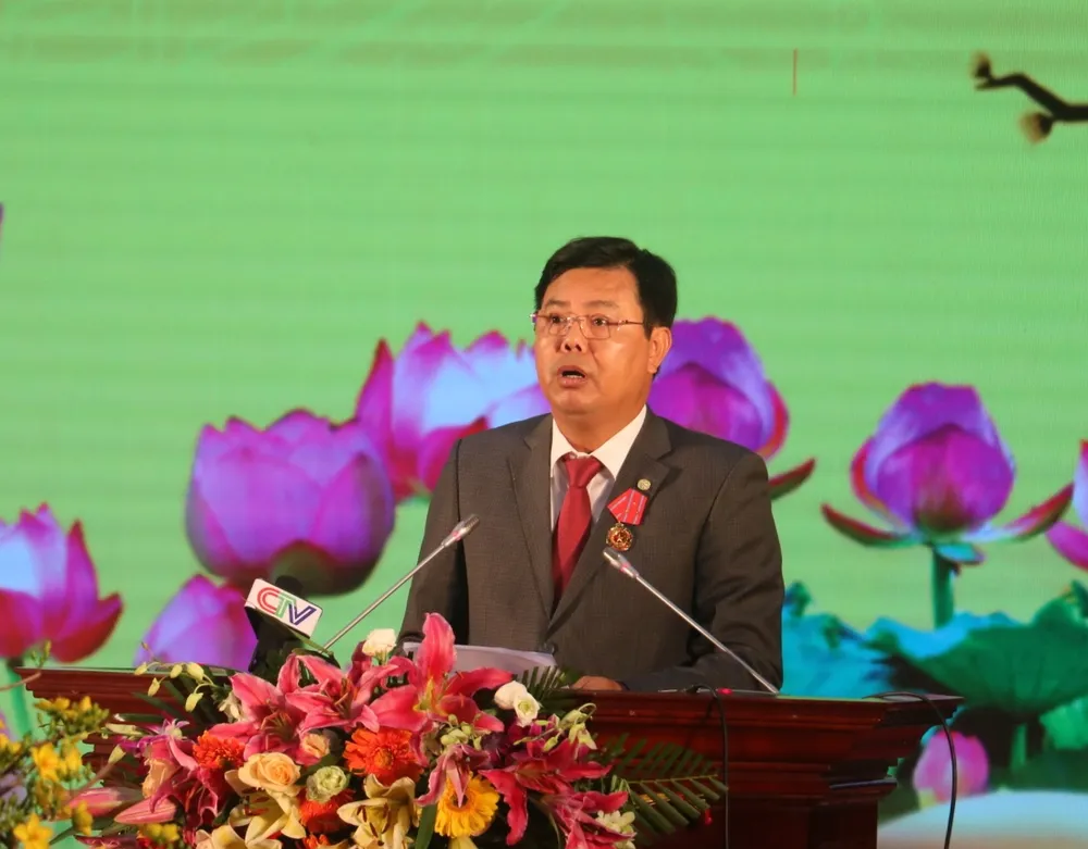 Đồng chí Nguyễn Tiến Hải đọc diễn văn tại buổi họp mặt