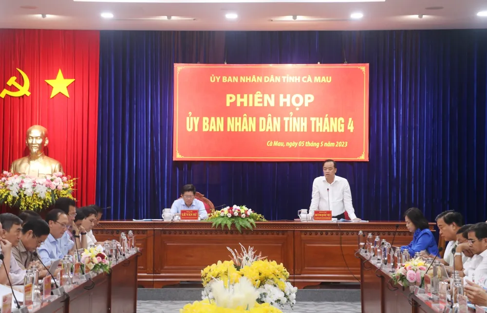 Quang cảnh phiên họp UBND tỉnh Cà Mau thường kỳ tháng 4 Quang cảnh phiên họp UBND tỉnh Cà Mau thường kỳ tháng 4