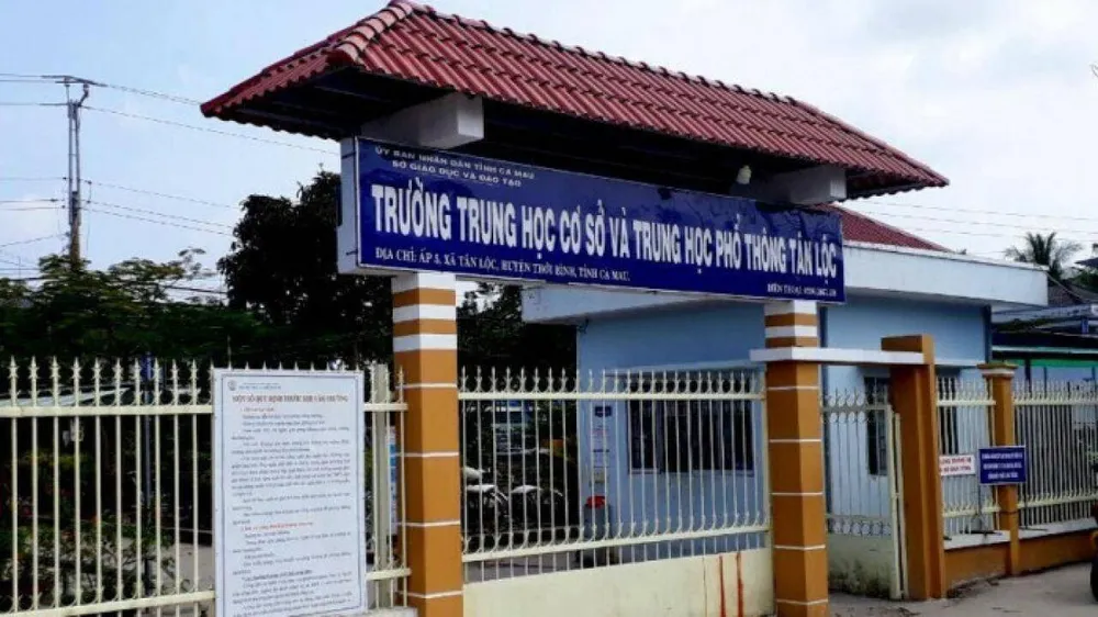 Trường THCS-THPT Tân Lộc Trường THCS-THPT Tân Lộc
