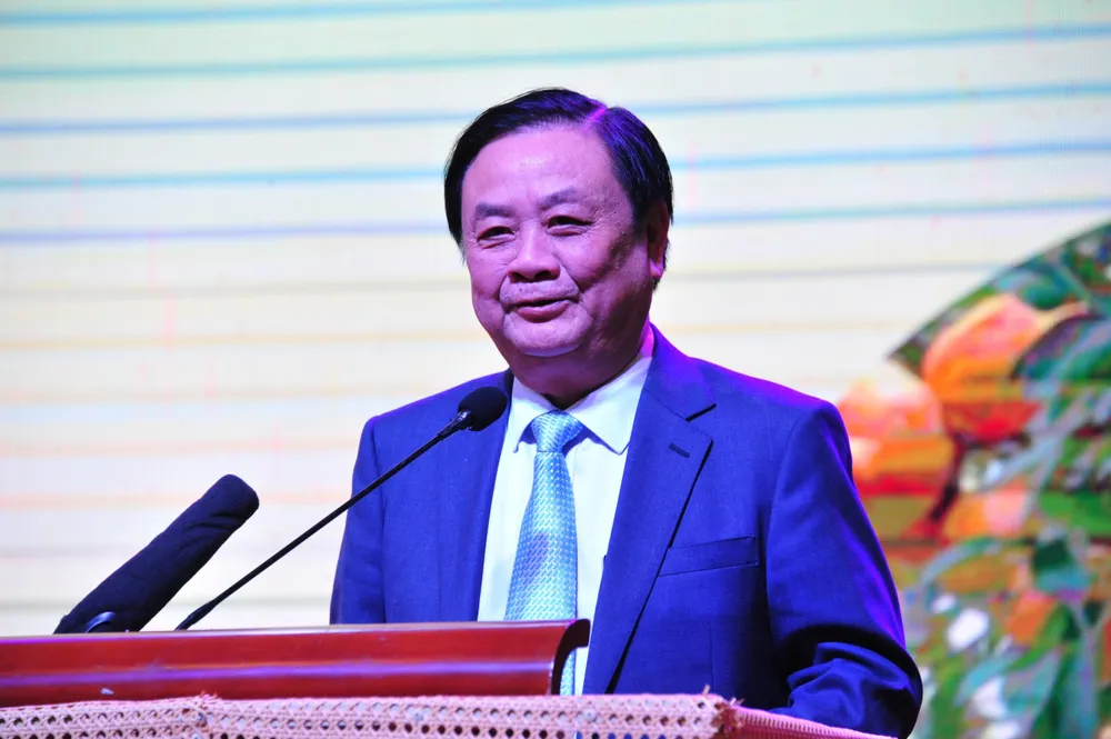 Bo truong le minh hoan CM.jpg