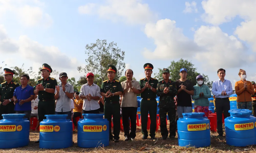 Quan khu 9 cap nuoc sach 4.jpg