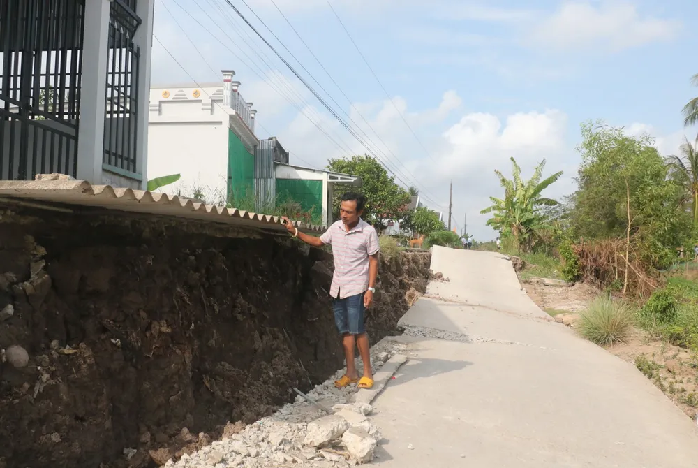 Sut lun vung ngot hoa ca mau 2.jpg